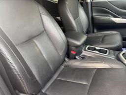 Nissan Navara 2.3 dCi Tekna Auto 4WD Euro 6 4dr at 38th