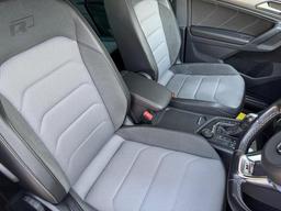 Volkswagen Tiguan 2.0 TDI R-Line Tech DSG 4Motion Euro 6 (s/s) 5dr at 14th