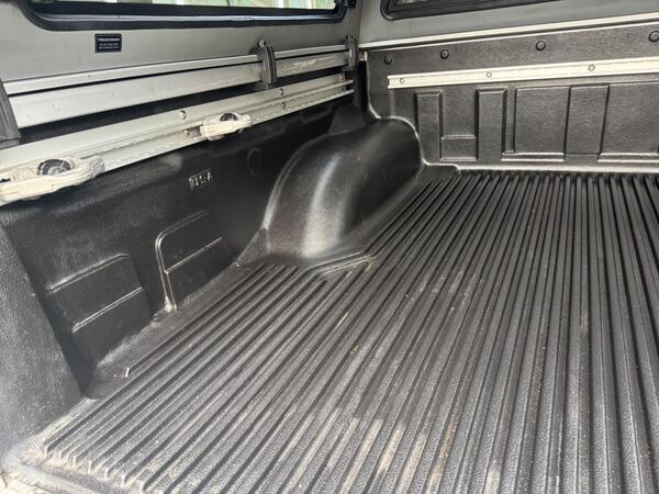 Nissan Navara 2.3 dCi Tekna Auto 4WD Euro 6 4dr