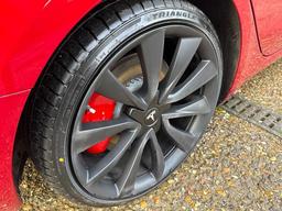 Tesla Model 3 (Dual Motor) Performance Auto 4WDE 4dr (Performance Upgrade) at 37th