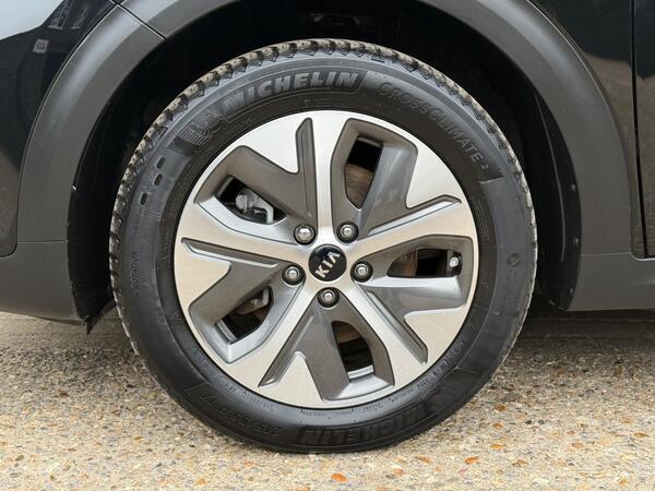 Kia Niro 64kWh 4+ Auto 5dr
