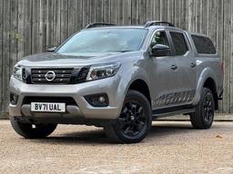 Nissan Navara 2.3 dCi N-Guard Auto 4WD Euro 6 4dr at 23th