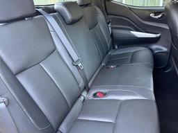 Nissan Navara 2.3 dCi Tekna Auto 4WD Euro 6 4dr at 30th