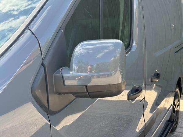 Renault Trafic 2.0 dCi ENERGY 28 Black Edition EDC SWB Standard Roof Euro 6 (s/s) 5dr