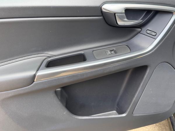 Volvo XC60 2.0 D4 SE Nav Euro 6 (s/s) 5dr