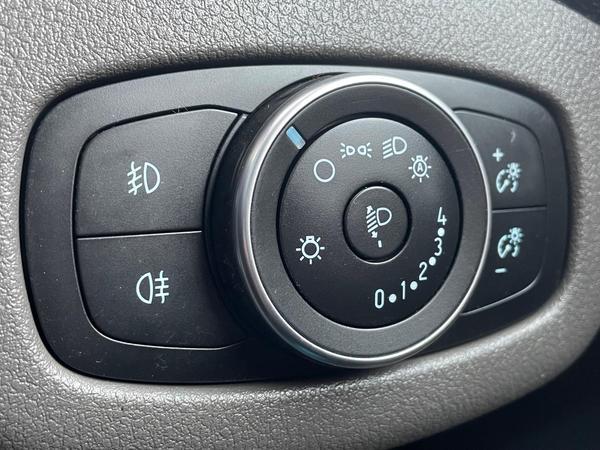 Ford Transit Connect 1.5 240 EcoBlue Limited L2 Euro 6 (s/s) 5dr