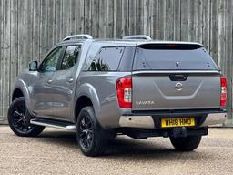 Nissan Navara 2.3 dCi Tekna Auto 4WD Euro 6 4dr at 10th