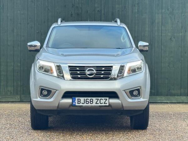 Nissan Navara 2.3 dCi Tekna Auto 4WD Euro 6 4dr