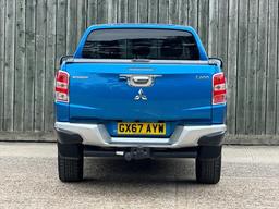 Mitsubishi L200 2.4 DI-D DC Barbarian Auto 4WD Euro 6 4dr at 8th
