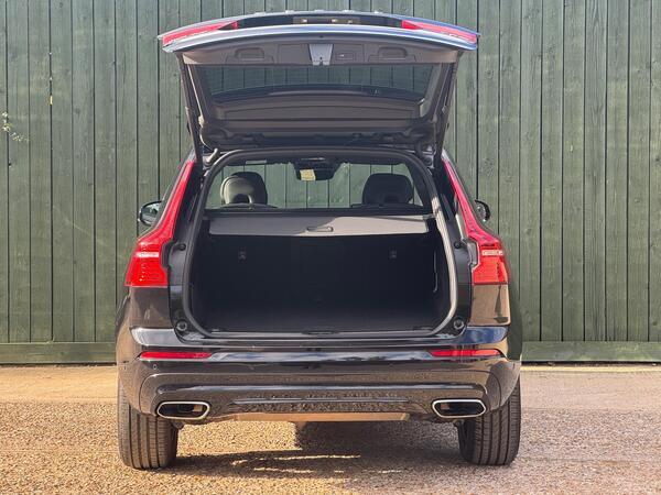 Volvo XC60 2.0 T5 R-Design Auto AWD Euro 6 (s/s) 5dr