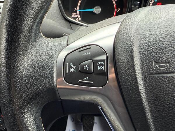 Ford Fiesta 1.0T EcoBoost Titanium Euro 6 (s/s) 5dr