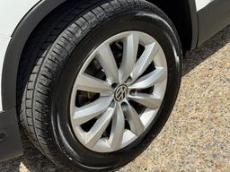 Volkswagen Tiguan 2.0 TDI BlueMotion Tech Match 4WD Euro 5 (s/s) 5dr at 36th