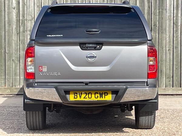 Nissan Navara 2.3 dCi Tekna 4WD Euro 6 (s/s) 4dr