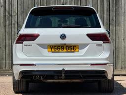 Volkswagen Tiguan 2.0 TSI R-Line Tech DSG 4Motion Euro 6 (s/s) 5dr at 8th