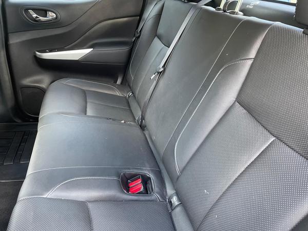 Nissan Navara 2.3 dCi Trek -1 4WD Euro 6 (s/s) 4dr