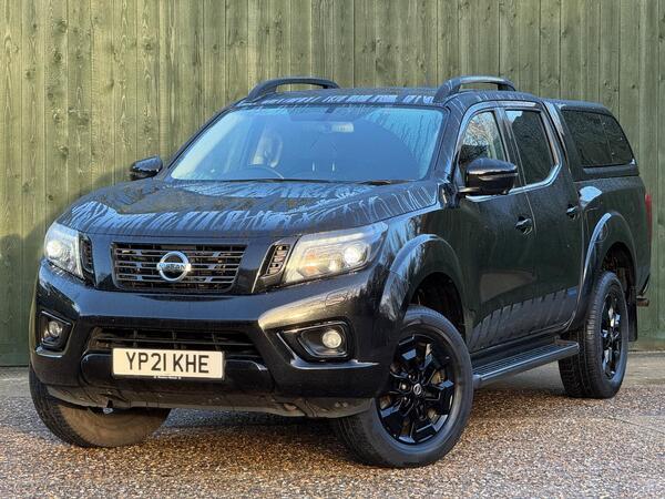 Nissan Navara 2.3 dCi N-Guard Auto 4WD Euro 6 4dr