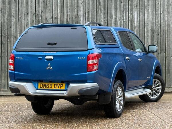 Mitsubishi L200 2.4 DI-D DC Warrior 4WD Euro 6 4dr