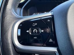 Volvo XC90 2.0 D5 PowerPulse Inscription Auto 4WD Euro 6 (s/s) 5dr at 24th