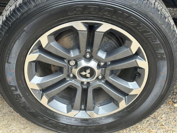 Mitsubishi L200 2.2 DI-D DC Barbarian Auto 4WD Euro 6 (s/s) 4dr