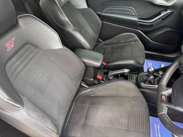 Ford Fiesta 1.5T EcoBoost ST-3 Euro 6 (s/s) 3dr