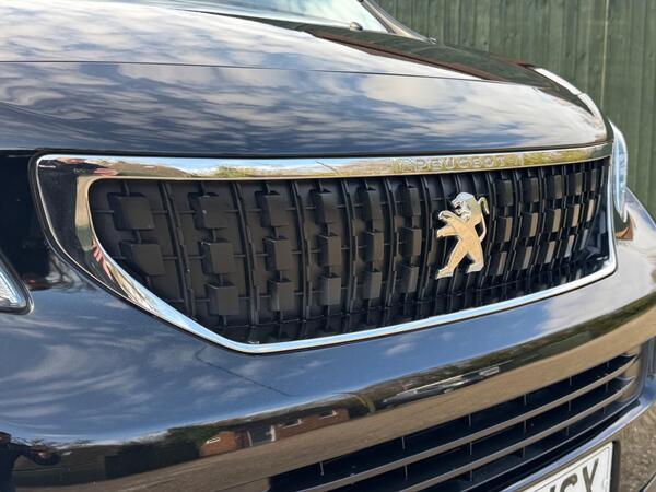 Peugeot Expert 2.0 BlueHDi 1400 Professional Premium Standard Panel Van MWB Euro 6 (s/s) 6dr