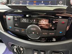 Nissan Navara 2.3 dCi N-Guard Auto 4WD Euro 6 4dr at 19th