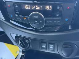 Nissan Navara 2.3 dCi Tekna Auto 4WD Euro 6 4dr at 56th