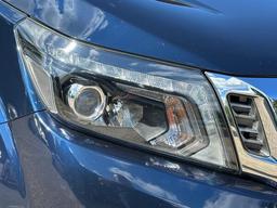 Nissan Navara 2.3 dCi Tekna Auto 4WD Euro 6 4dr at 44th