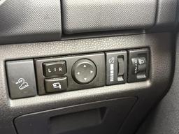 Isuzu D-Max 1.9 TD Yukon 4WD Euro 6 2dr at 28th
