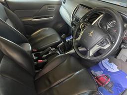 Mitsubishi L200 2.4 DI-D DC Warrior 4WD Euro 6 4dr at 8th