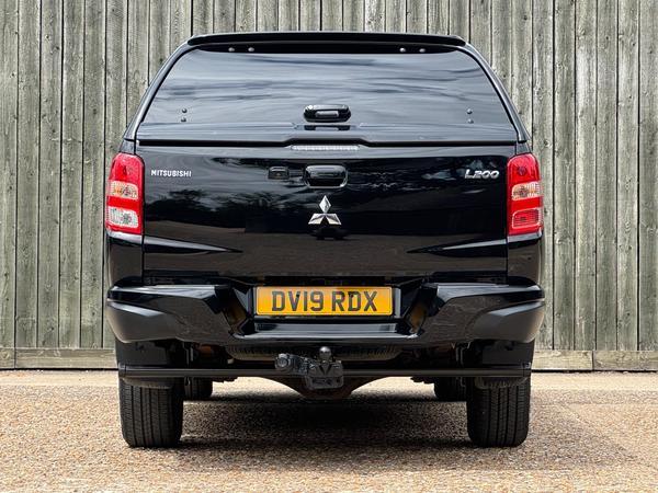 Mitsubishi L200 2.4 DI-D DC Barbarian Black Auto 4WD Euro 6 4dr (Roll Top)