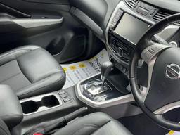 Nissan Navara 2.3 dCi N-Guard Auto 4WD Euro 6 4dr at 31th
