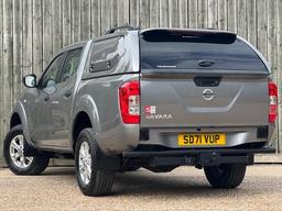 Nissan Navara 2.3 dCi Acenta 4WD Euro 6 (s/s) 4dr at 13th