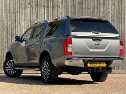 Nissan Navara 2.3 dCi Tekna Auto 4WD Euro 6 4dr at 9th
