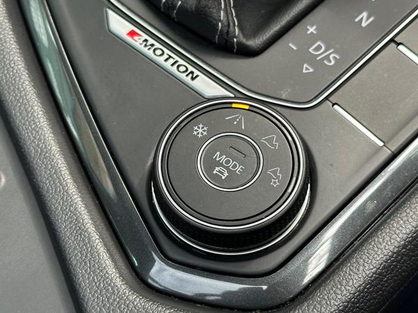 Volkswagen Tiguan 2.0 TDI R-Line DSG 4Motion Euro 6 (s/s) 5dr