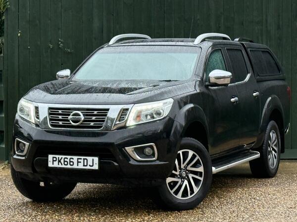 Nissan Navara 2.3 dCi Tekna 4WD Euro 6 (s/s) 4dr