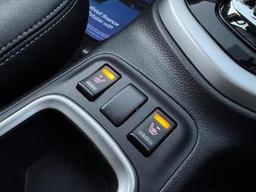 Nissan Navara 2.3 dCi N-Guard Auto 4WD Euro 6 4dr at 19th