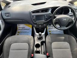 Kia Ceed 1.6 GDi 2 Euro 6 (s/s) 5dr at 2th