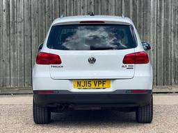 Volkswagen Tiguan 2.0 TDI BlueMotion Tech Match 4WD Euro 5 (s/s) 5dr at 21th