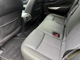 Nissan Navara 2.3 dCi N-Guard Auto 4WD Euro 6 4dr at 18th