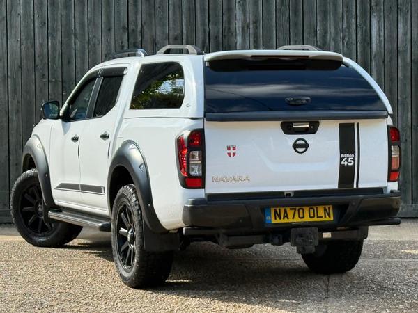 Nissan Navara 2.3 dCi Tekna Auto 4WD Euro 6 4dr