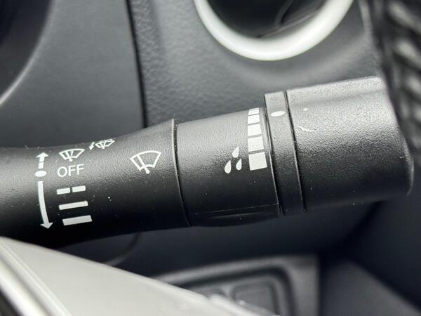 Nissan Navara 2.3 dCi N-Guard Auto 4WD Euro 6 4dr