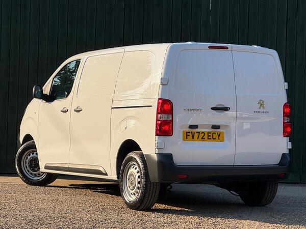 Peugeot Expert 2.0 BlueHDi 1400 Professional Premium Standard Panel Van MWB Euro 6 (s/s) 6dr