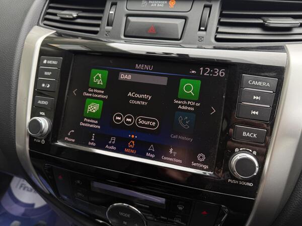 Nissan Navara 2.3 dCi Tekna Auto 4WD Euro 6 4dr