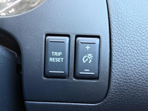 Nissan Navara 2.3 dCi Tekna Auto 4WD Euro 6 4dr