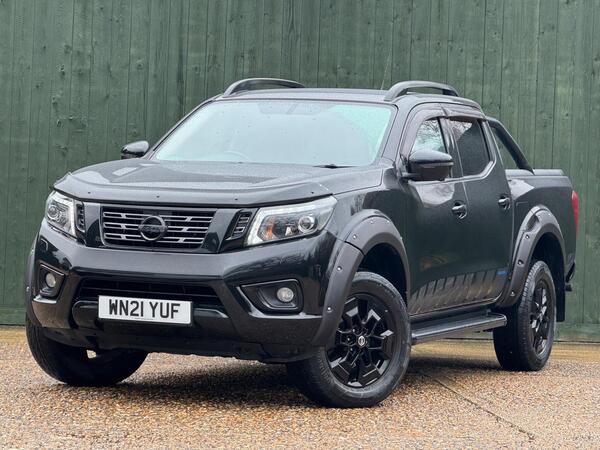 Nissan Navara 2.3 dCi N-Guard Auto 4WD Euro 6 4dr