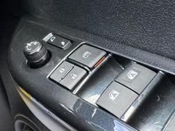 Toyota Hilux 2.8 D-4D Invincible X Auto 4WD Euro 6 (s/s) 4dr at 18th