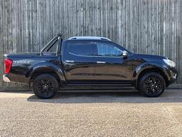 Nissan Navara 2.3 dCi Trek -1 4WD Euro 6 (s/s) 4dr at 15th