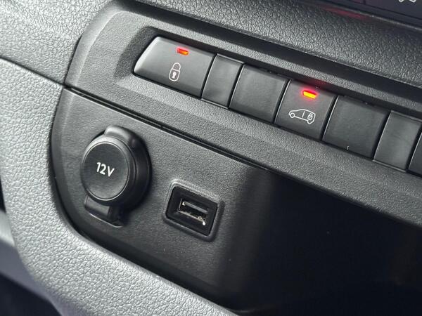 Citroen Dispatch 1.5 BlueHDi 1000 Enterprise Pro XS FWD 1 Euro 6 (s/s) 6dr