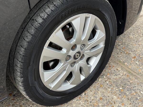 Renault Trafic 2.0 dCi Blue LL30 Sport Crew Van L2 H1 Euro 6 (s/s) 6dr